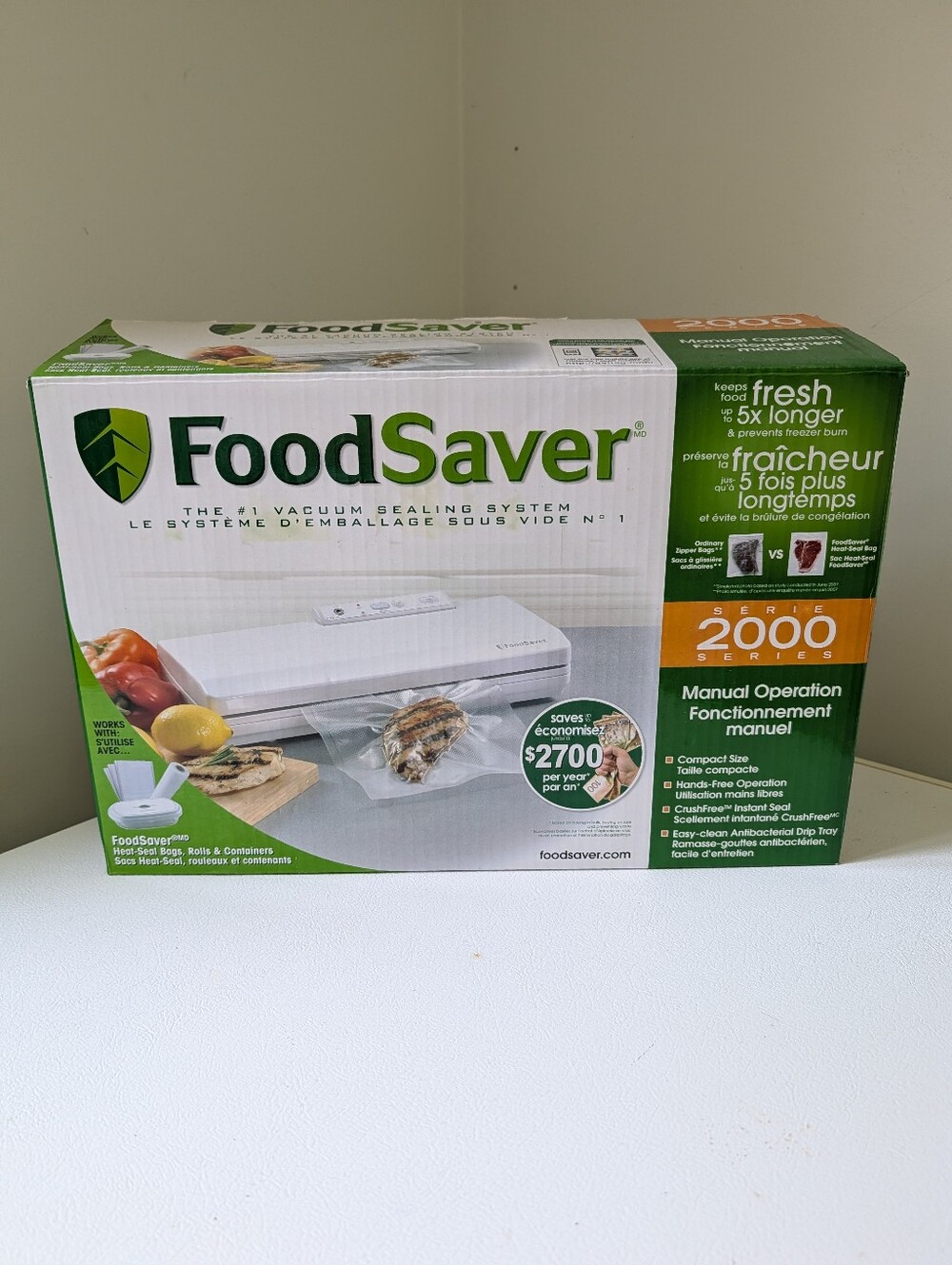 FoodSaver 2000 Series vacuum sealing system